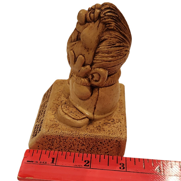 Not Smart Enough to Know What to Worry About Paula 1974 Figurine - Picture 2 of 7